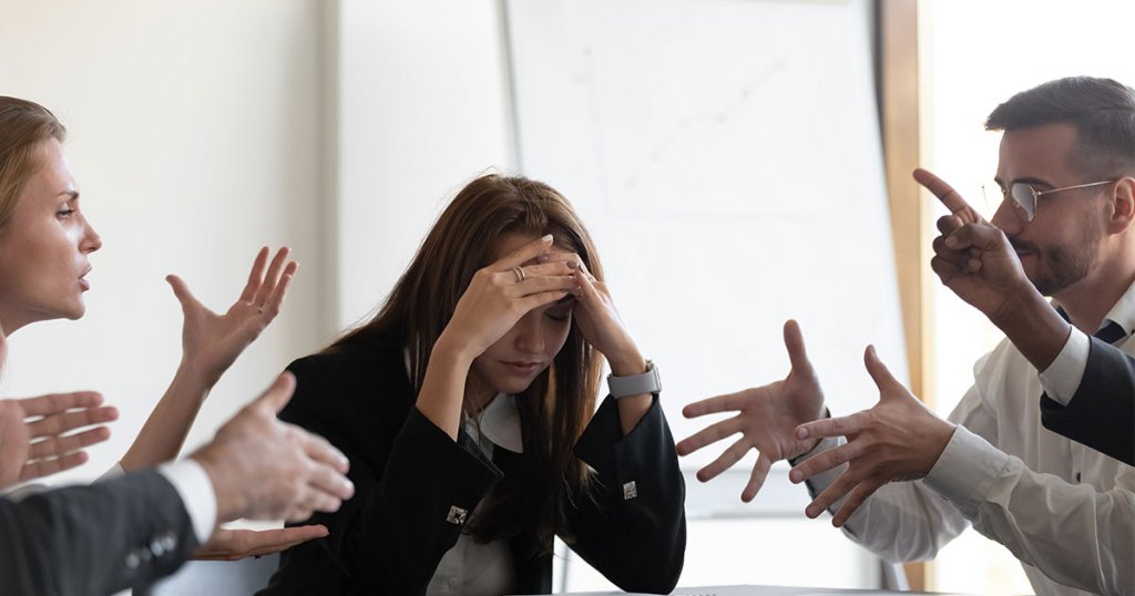 7 erros que travam a liderança organizacional e como superá-los